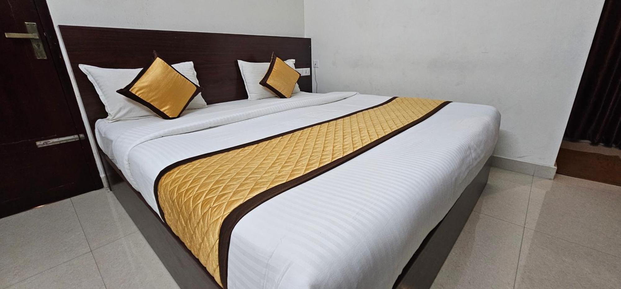 Blueway Residency Downtown Hotel Thiruvananthapuram Exterior foto
